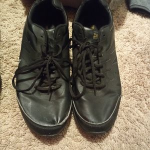 Men's shoes